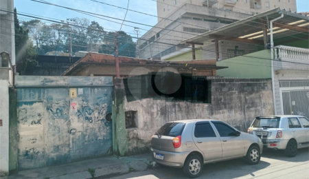 Casa Térrea à venda com 3 quartos em Imirim, São Paulo, SP