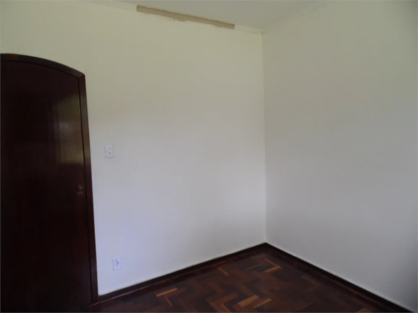 Casa à venda com 5 quartos, sendo 3 suítes, em Vila São Francisco, São Paulo, SP