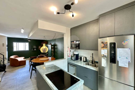 Casa à venda com 3 quartos, sendo 1 suíte, no condomínio Villaggio Viana, Cotia - SP