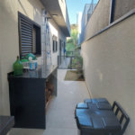 Casa à venda com 4 quartos, sendo 2 suítes,  no condomínio Figueira Garden, Atibaia - SP