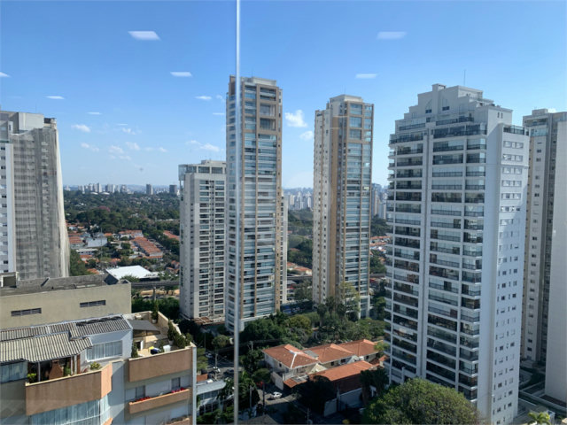 Cobertura à venda com 4 quartos, sendo 2 suítes,  em Campo Belo, São Paulo, SP