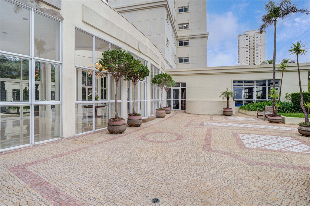 Apartamento para alugar com 4 suítes em Granja Julieta, São Paulo, SP
