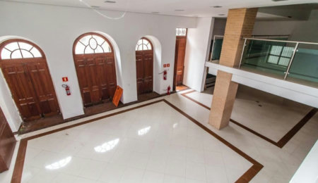 Prédio Comercial de Grande Porte no Centro Histórico de Santos para Venda Ou Aluguel