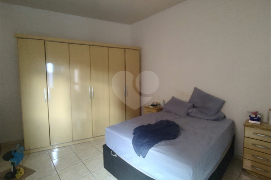 Sobrado à venda com 3 quartos no Brasilândia, São Paulo, SP