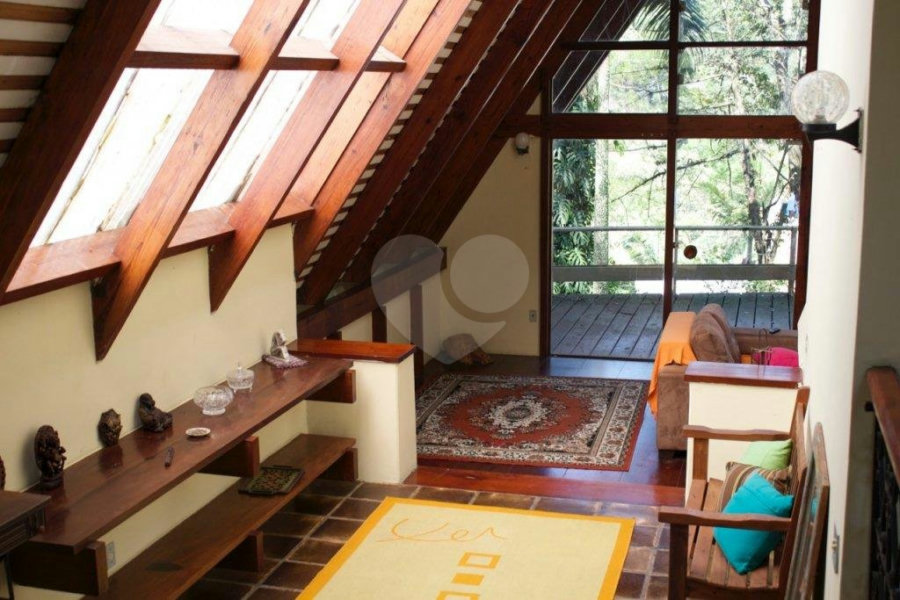 Casa à venda com 5 quartos, sendo 1 suíte, em Tucuruvi, São Paulo, SP