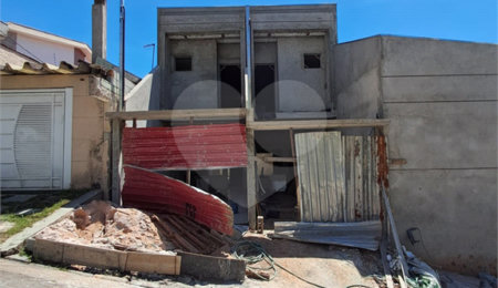 Sobrado à venda com 3 quartos, sendo 1 suíte, em Vila Laís, São Paulo, SP