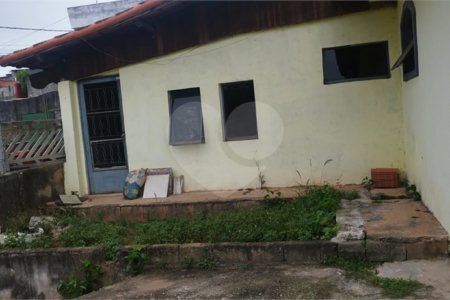 Casa à venda com 3 quartos, sendo 1 suíte, em Jardim Ikeda, Suzano, SP