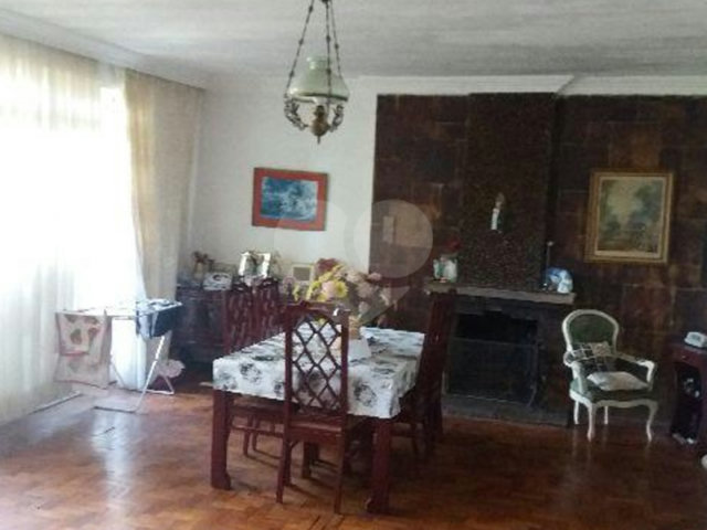 Casa à venda com 4 quartos em Horto, São Paulo, SP