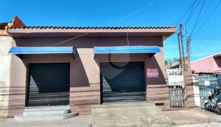Casa à venda com 2 quartos no Centro, Itapetininga, SP