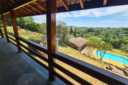 Chácara à venda com 4 quartos, sendo 2 suítes, em Parque Valinhos, Valinhos, SP