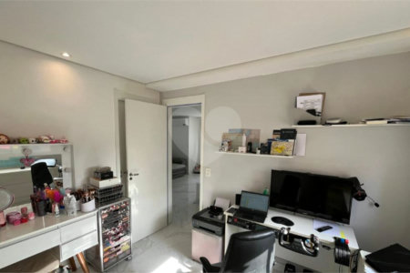 Apartamento à venda com 2 suítes em Jardim Vazani, São Paulo, SP