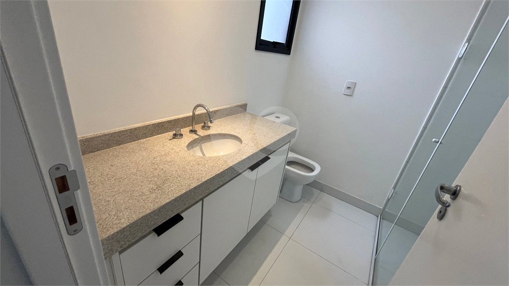 Apartamento à venda ou para alugar com 2 suítes em Alvinópolis, Atibaia, SP