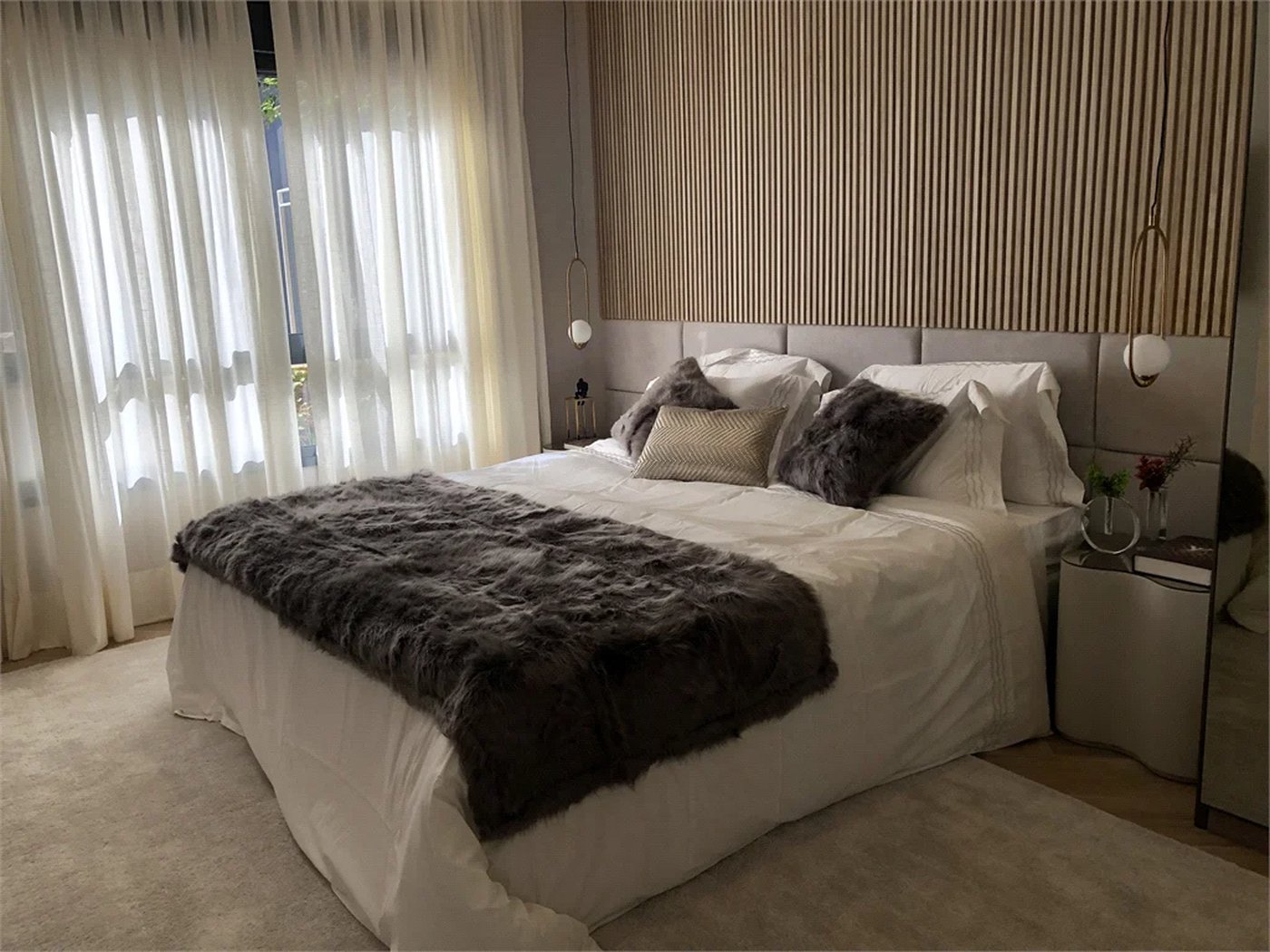 Apartamento à venda com 5 quartos, sendo 4 suítes, em Pinheiros, São Paulo, SP