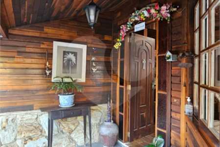 Casa Térrea à venda com 4 quartos, sendo 1 suíte, em Jardim Centenário, Atibaia, SP