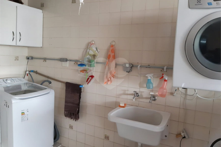 Sobrado à venda com 3 quartos, sendo 1 suíte, em Vila Romero, São Paulo, SP