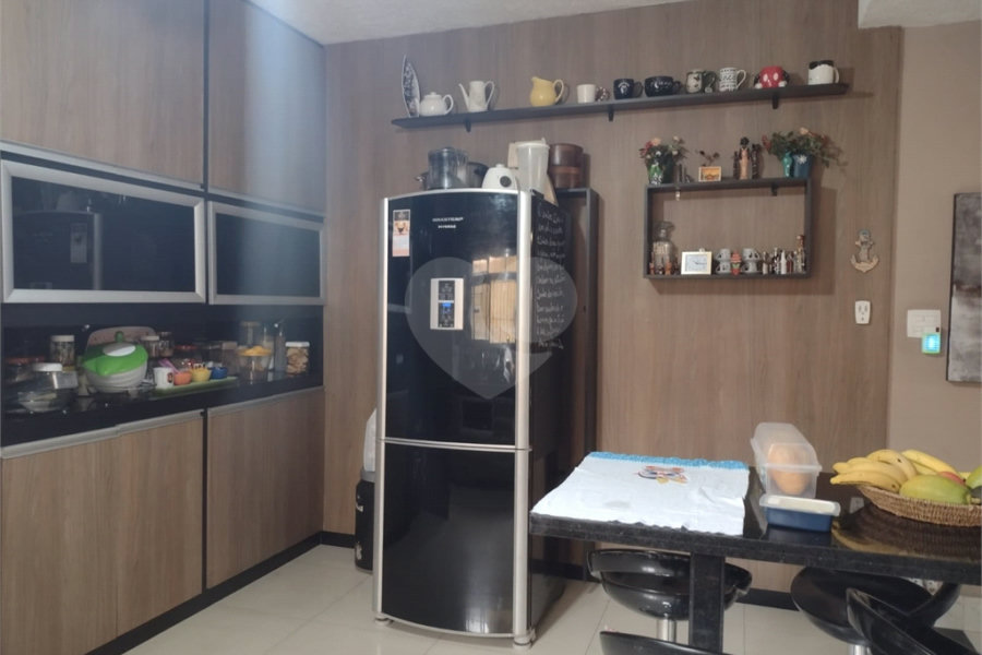 Casa à venda com 4 quartos, sendo 2 suítes, em Vila Gustavo, São Paulo, SP