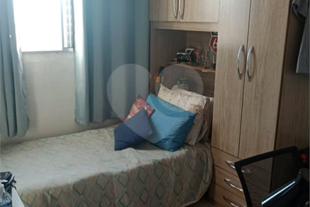 Casa à venda com 3 quartos, sendo 1 suíte,  no Centro, Mogi das Cruzes, SP