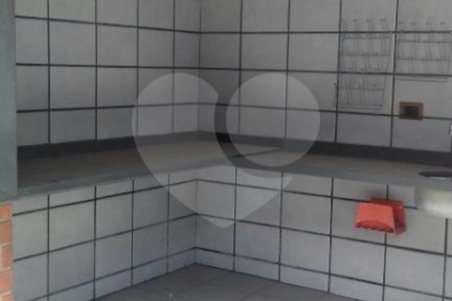 Sobrado à venda com 3 quartos, sendo 1 suíte,  em Vila Pereira Barreto, São Paulo, SP