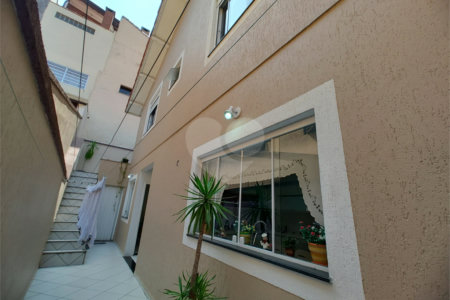 Sobrado à venda com 3 quartos, sendo 1 suíte, em Jardim Pinheiros, São Paulo, SP