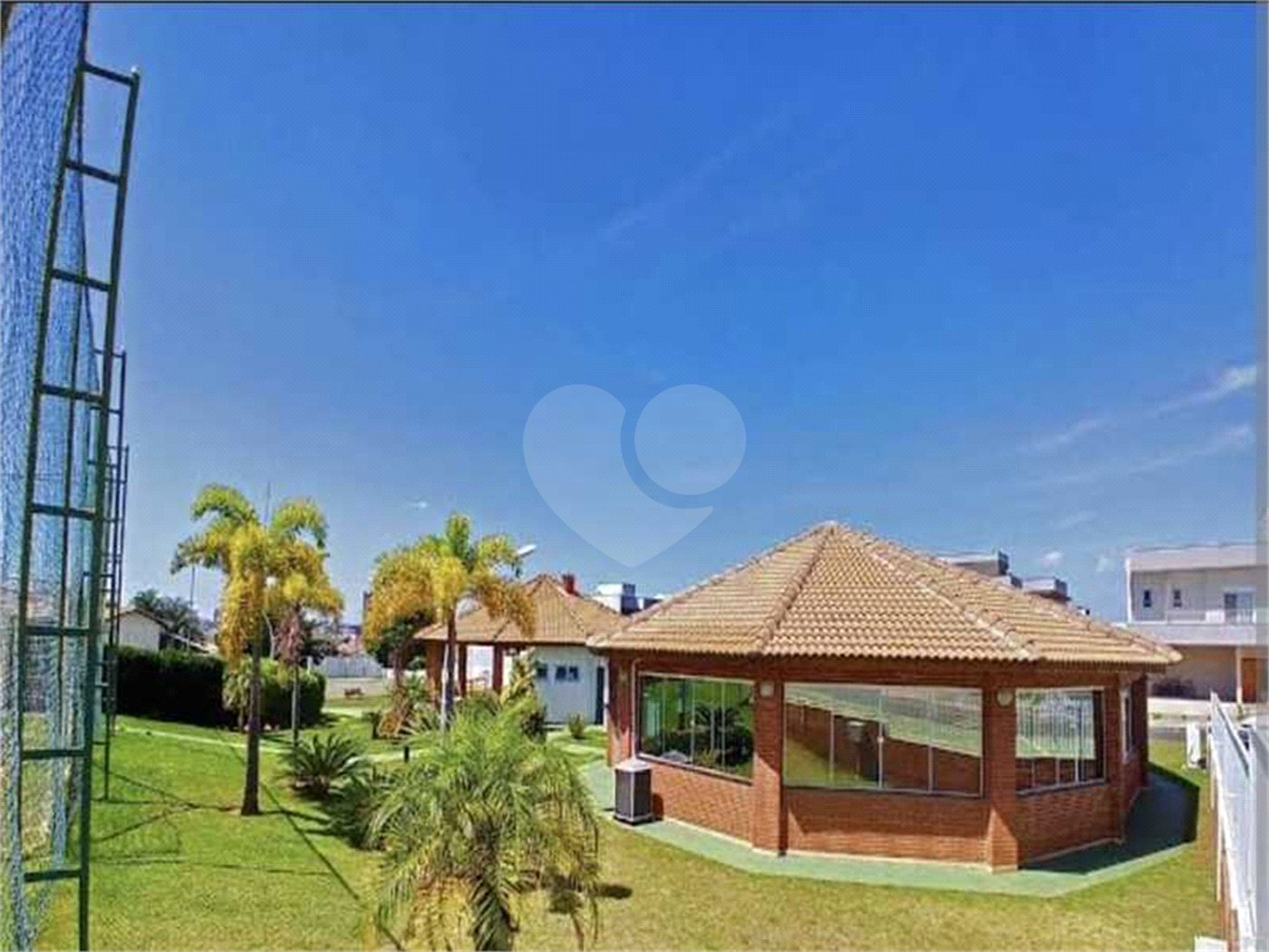 Casa à venda com 3 suítes no condomínio Jardim Residencial Dona Lucilla, Indaiatuba - SP