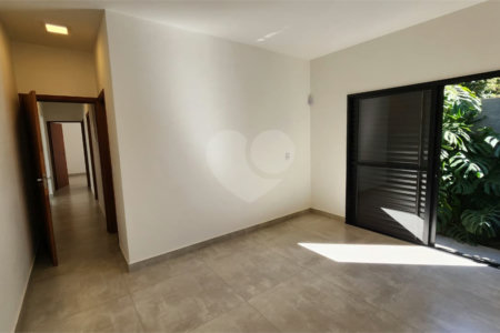Casa para alugar com 3 quartos, sendo 1 suíte, no condomínio Chácaras Brasil, Atibaia - SP