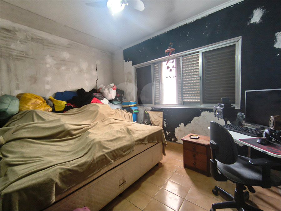 Sobrado à venda com 8 quartos, sendo 2 suítes, em Parada Inglesa, São Paulo, SP