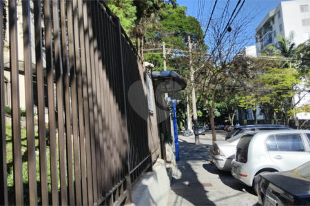 Apartamento à venda com 3 quartos, sendo 1 suíte, em Vila Progredior, São Paulo, SP