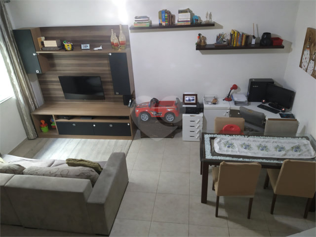 Casa à venda com 3 quartos, sendo 1 suíte,  no condomínio Piemonte - Angelo Bortolo, São Paulo - SP