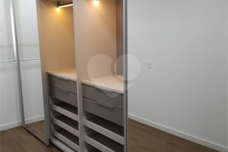 Casa à venda com 3 suítes no condomínio Condomino Parque dos Alecrins, Campinas - SP