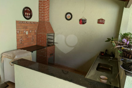 Casa à venda com 4 quartos, sendo 1 suíte, em Valentina Figueiredo, Ribeirão Preto, SP