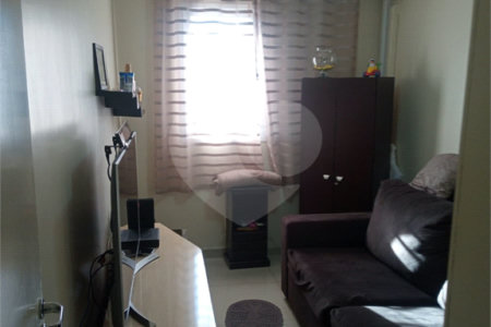 Apartamento à venda com 3 quartos, sendo 1 suíte,  em Saúde, São Paulo, SP