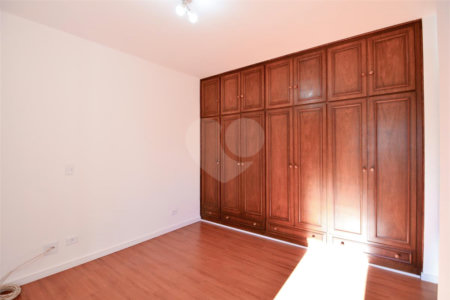Apartamento à venda com 4 quartos, sendo 2 suítes,  em Brooklin Paulista, São Paulo, SP