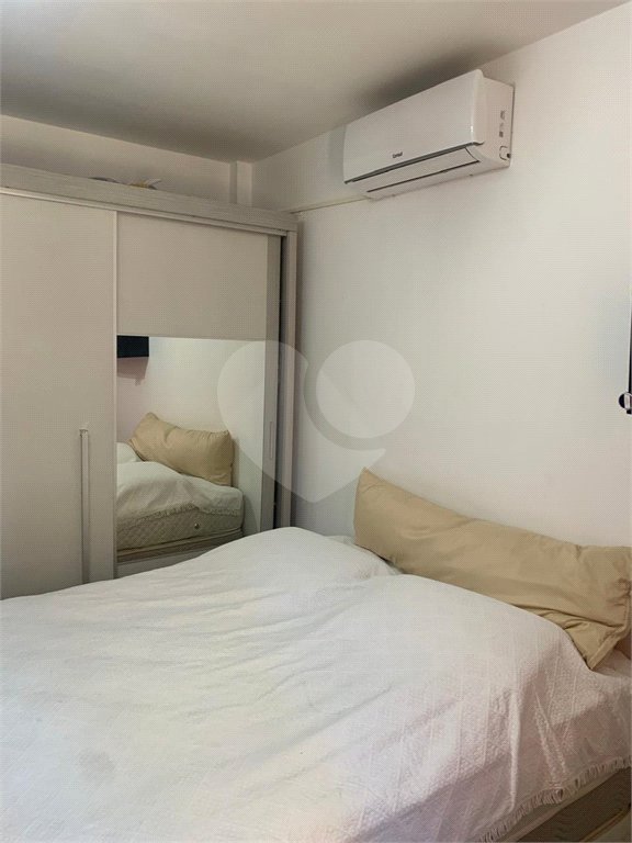 Apartamento à venda com 2 quartos, sendo 1 suíte,  em Canto do Forte, Praia Grande, SP