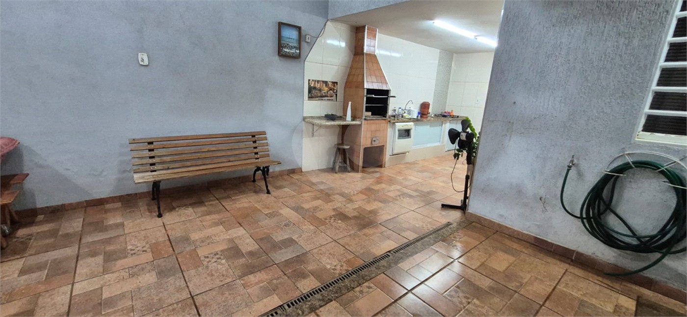 Casa à venda com 3 quartos em Jardim do Carmo, Araraquara, SP