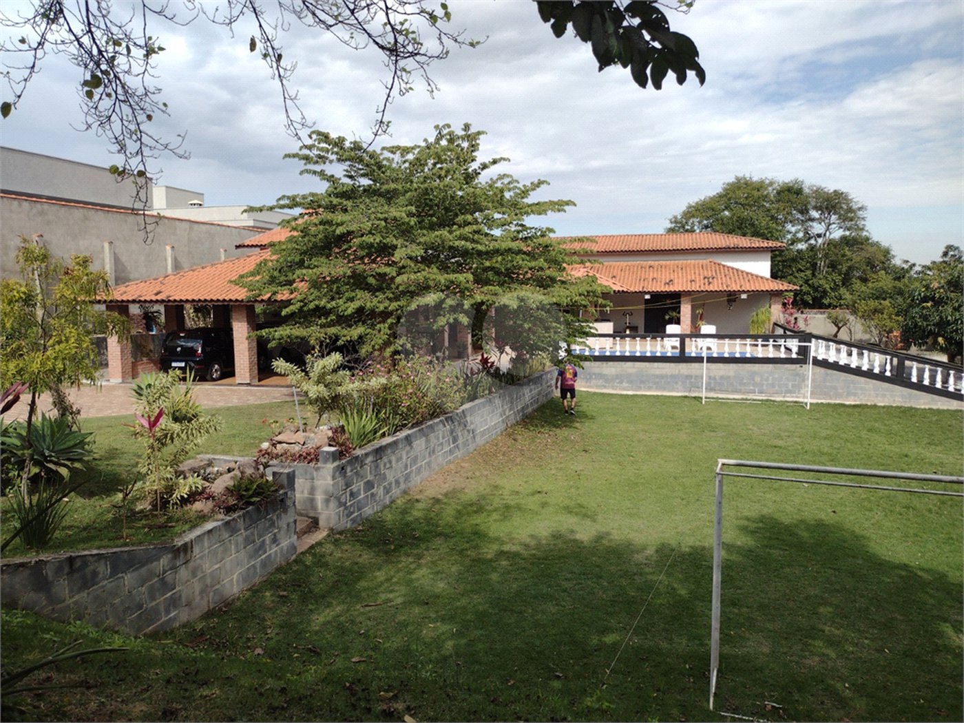 Casa à venda com 3 quartos, sendo 1 suíte, no condomínio Acmti - Colinas do Mosteiro, Terras de Itaici e Recanto dos Pássaros, Indaiatuba - SP