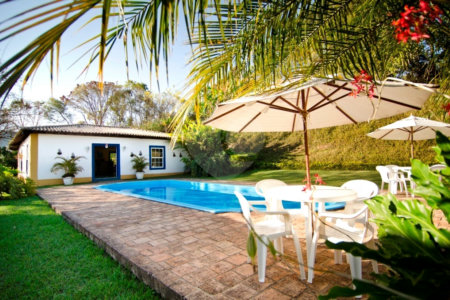 Casa à venda com 4 quartos em Chácaras Maringá, Atibaia, SP