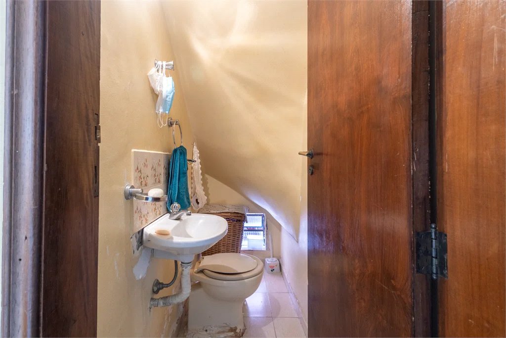 Sobrado à venda com 3 quartos em Vila Sônia, São Paulo, SP