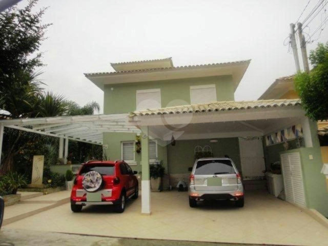 Casa à venda com 4 quartos, sendo 3 suítes,  no condomínio Residencial Jardim Itatinga, São Paulo - SP