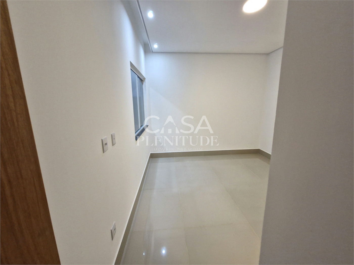 Casa em condomínio à venda com 3 quartos, sendo 1 suíte, em Cajuru do Sul, Sorocaba, SP