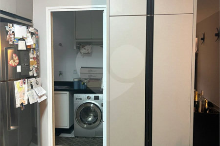 Casa à venda com 3 quartos, sendo 1 suíte,  no condomínio Villagio Imperiale, Louveira - SP