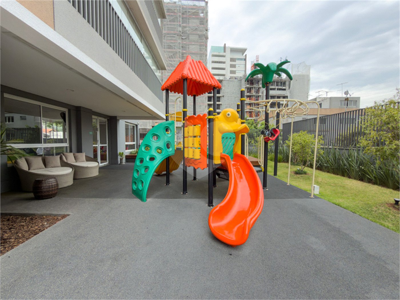 Apartamento à venda com 4 quartos, sendo 2 suítes, em Pinheiros, São Paulo, SP