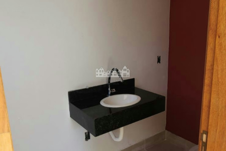 Casa à venda ou para alugar com 2 suítes no condomínio Serra Verde, Atibaia - SP