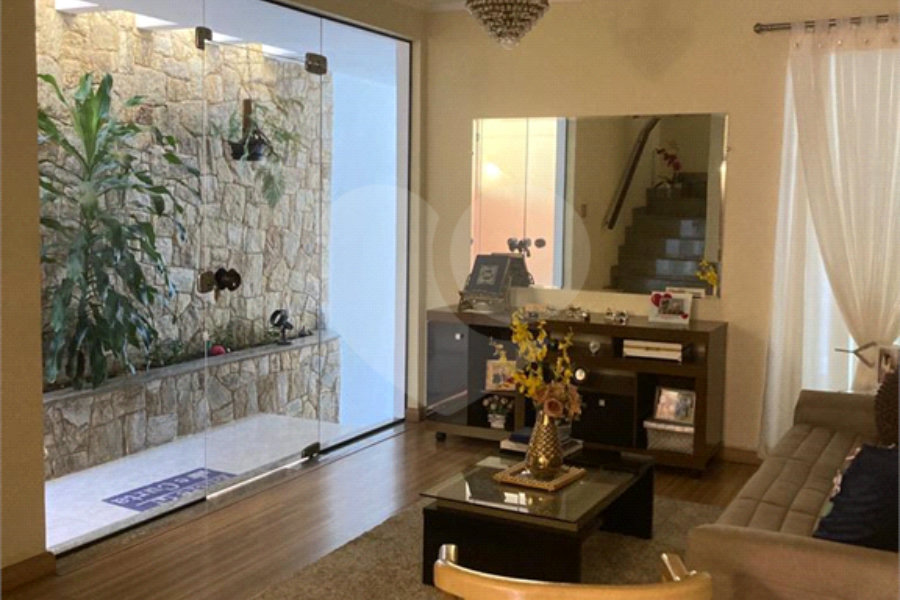 Sobrado à venda com 2 quartos em Vila Nova Mazzei, São Paulo, SP