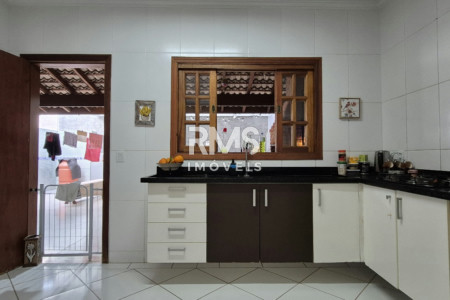 Casa à venda com 3 quartos, sendo 1 suíte, em Cond. Vila Aldea de Espana, Itu - SP