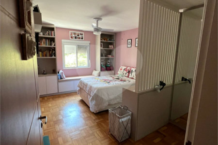 Sobrado à venda com 3 quartos, sendo 1 suíte, em Vila Alexandria, São Paulo, SP