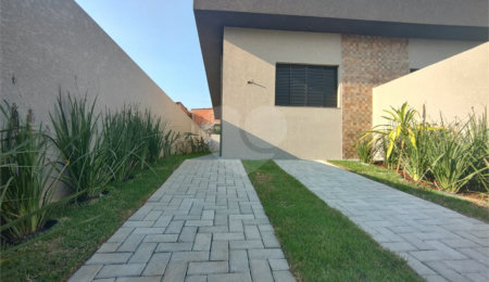 Casa à venda com 2 suítes em Jardim São Felipe, Atibaia, SP