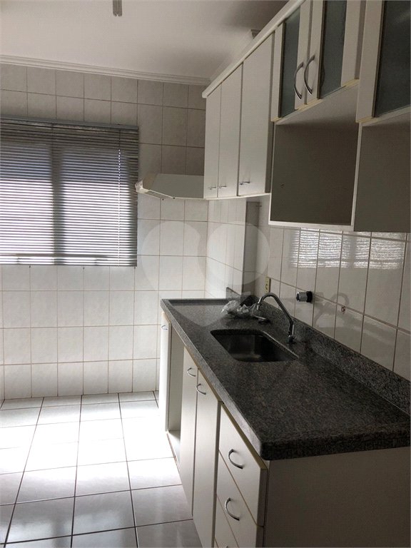 Apartamento à venda com 2 quartos, sendo 1 suíte, no Centro, Araraquara, SP