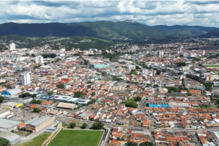 Terreno à venda no condomínio Loteamento Parque Residencial Serras de Atibaia III, Atibaia - SP