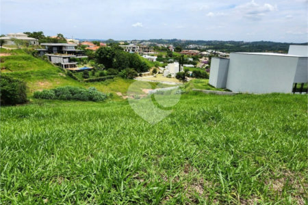 Terreno à venda no condomínio Jardim Primavera, Louveira - SP