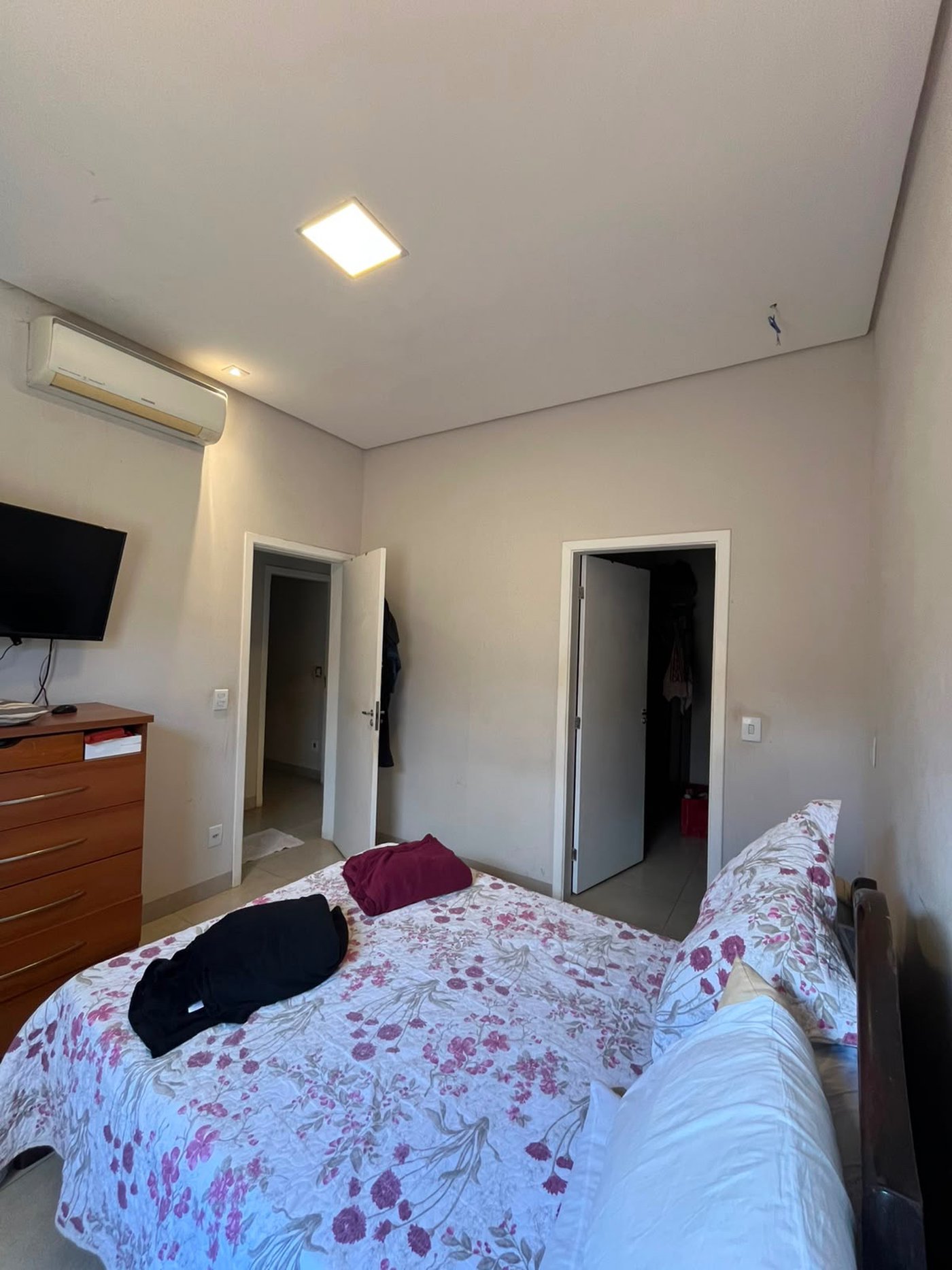 Casa à venda ou para alugar com 4 quartos, sendo 2 suítes,  em Santa Terezinha, Três Lagoas, MS
